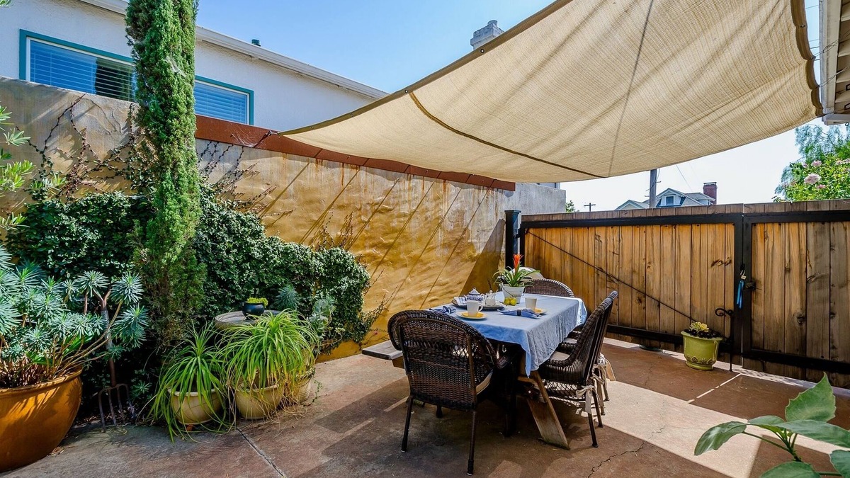 San Luis Obispo House | Downtown Charming Craftsman with Courtyard