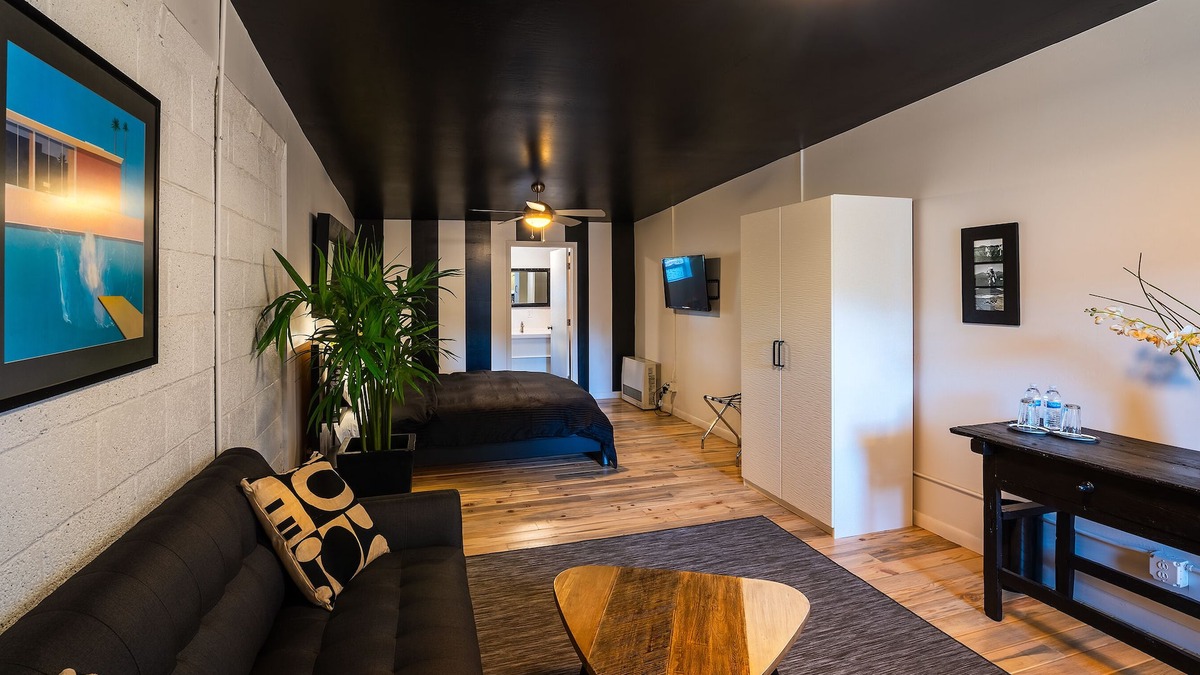Southside Condo | Downtown Cozy Condo-Walk to best Diners, Breweries, NAU, Historic Flagstaff!