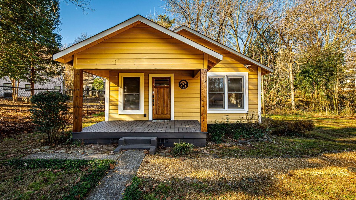 Dahlonega Cottage | Downtown Dahlonega Cottage