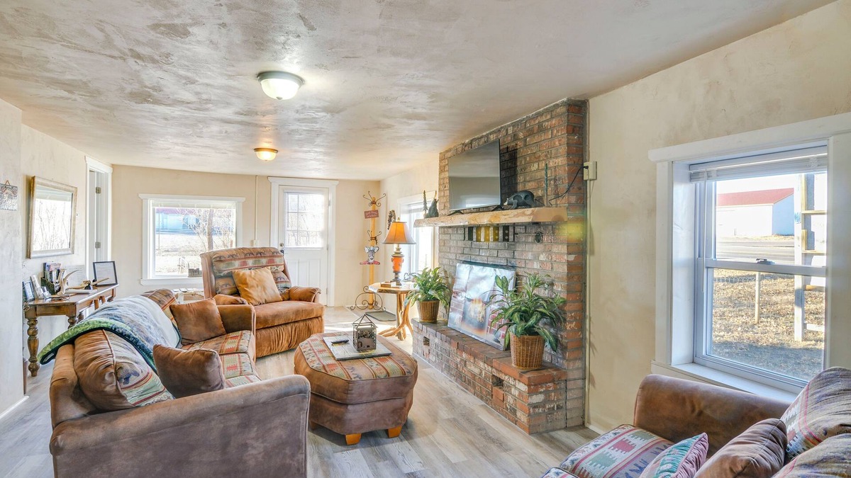 Del Norte House | Downtown Del Norte Home Near Hiking & Fishing!