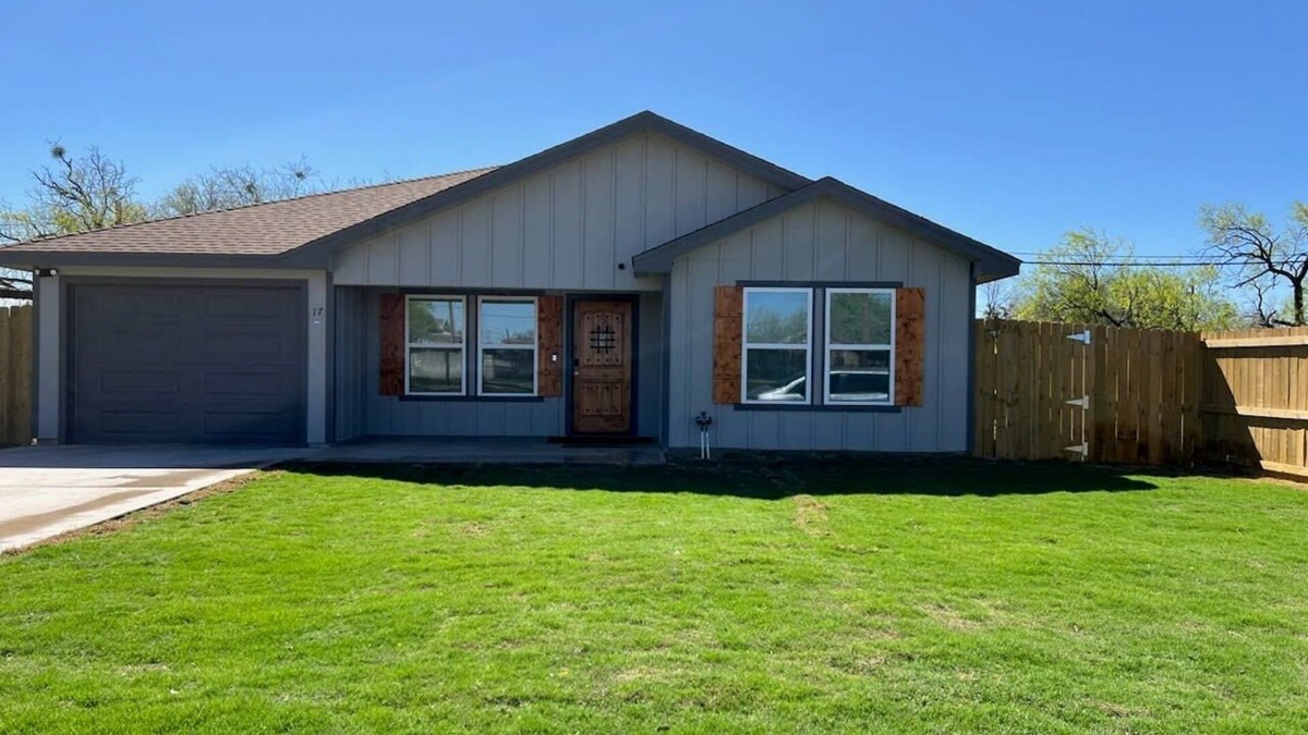 San Angelo House | Downtown Elegance: 2-BR Home