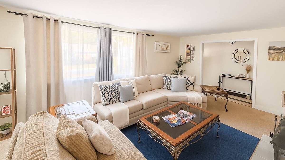 Franklinton House | Downtown Franklinton Comfortable Quiet Pet-Friendly