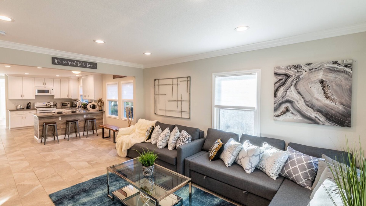 Fullerton House | Downtown Fullerton Home w/Pool Table & Fun Entertainment Space – Near Disney!