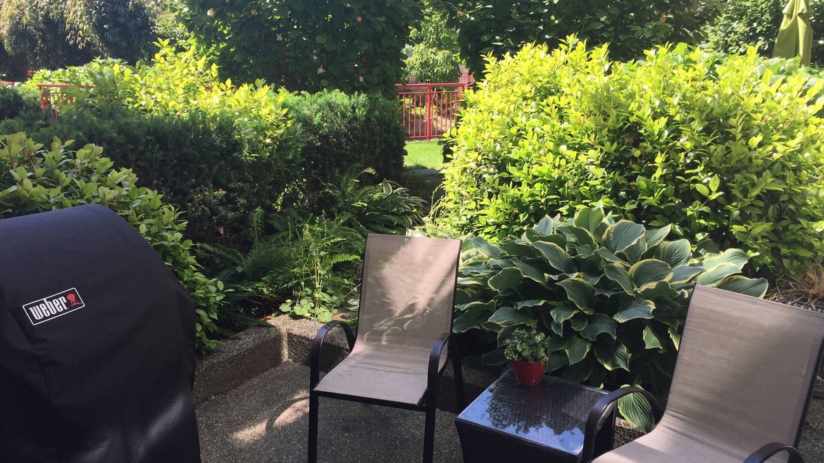 Regional District of Nanaimo Condo | Downtown Hideaway in the heart of downtown Nanaimo with fiber hi-speed wifi