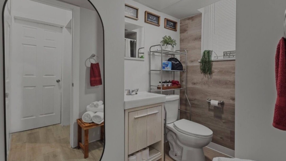New Center Detroit Apartment | Downtown Hideaway w/Cozy & Modern Comfort
