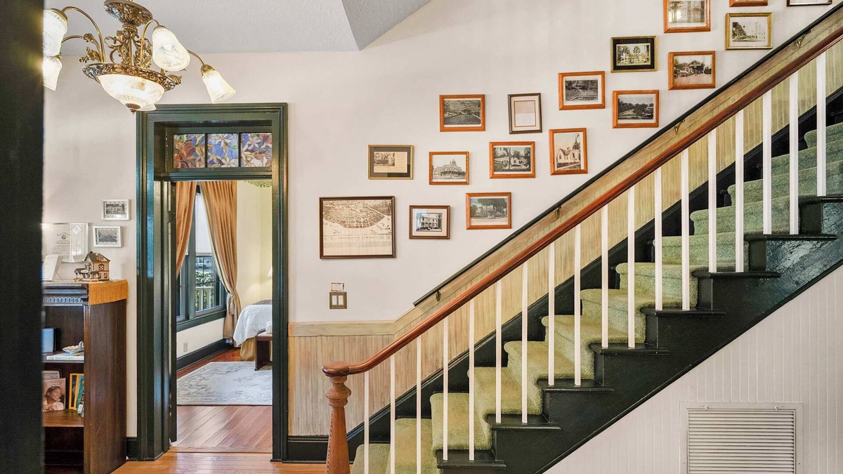 Green Cove Springs House | Downtown Historic Victorian, Steps to Clay Theatre
