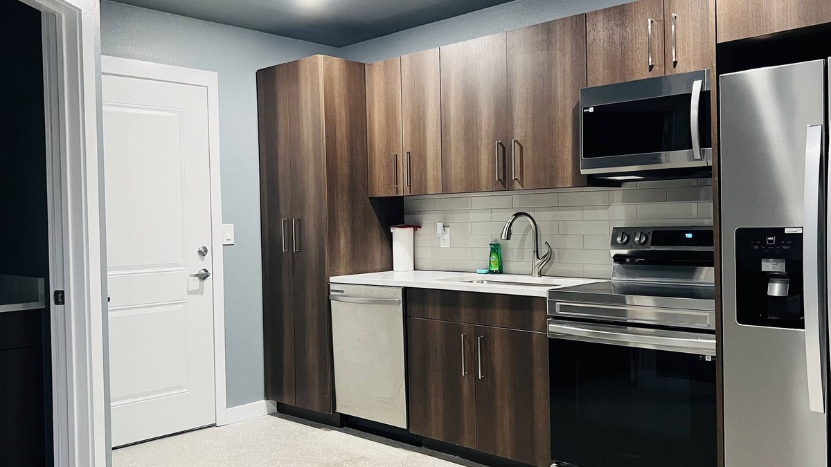 Temple Apartment | Downtown Historic 1 Bed 1 Bath Apartment Unit 202