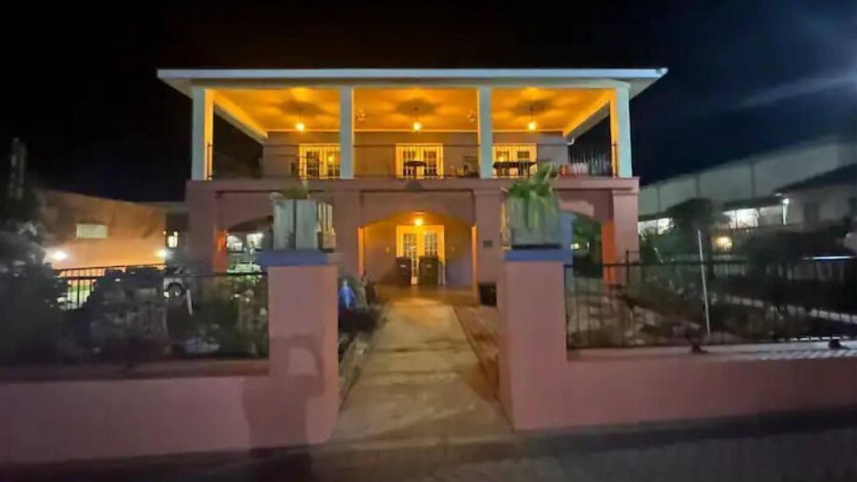 Downtown Historic House | Downtown Historic Getaway