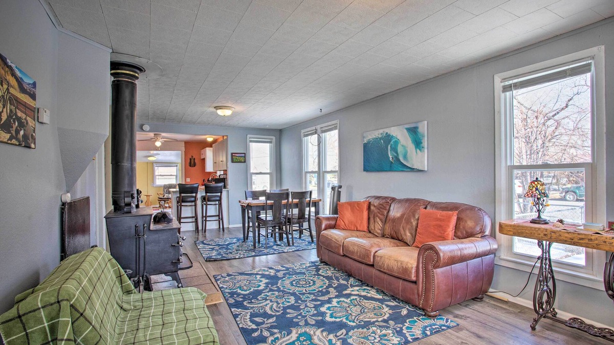 Montrose House | Downtown Home - 12 Mi to Black Canyon Nat’l Park!
