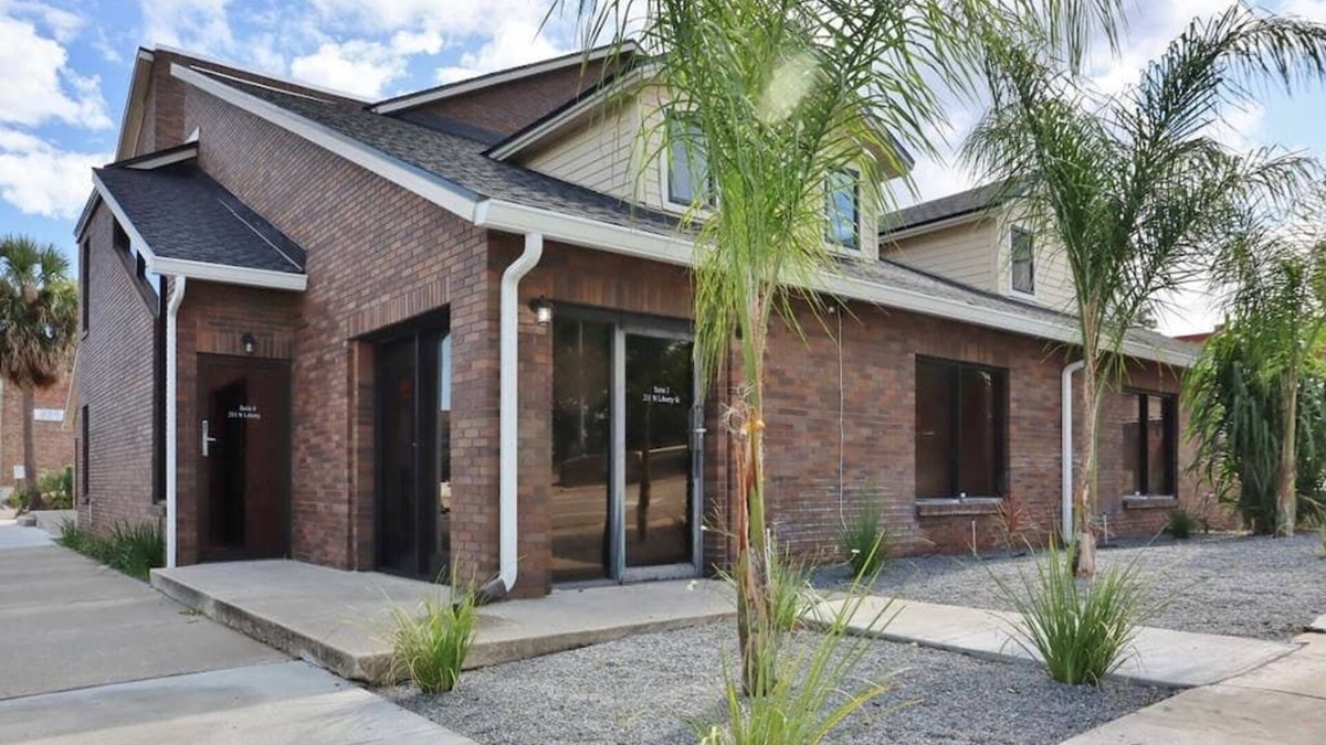 Downtown Jacksonville House | Downtown Jax Retreat- Sleeps 25