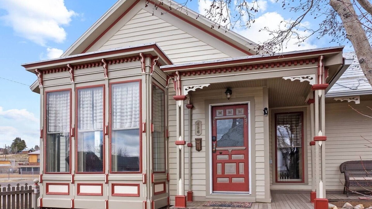 Leadville House | Downtown Leadville: easy access to everything!