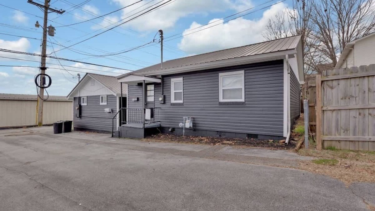 Lenoir City House | Downtown Lenoir City 2 Bedroom House