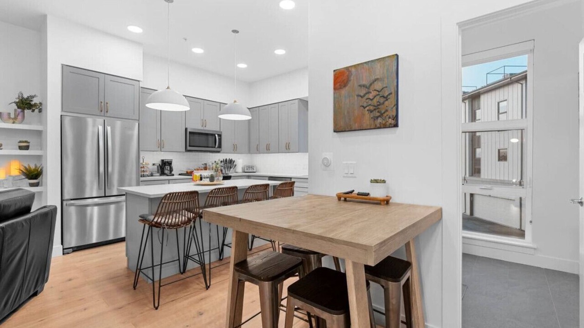 Fairpark Apartment | Downtown Lux Townhouse 3BD/3.5BA