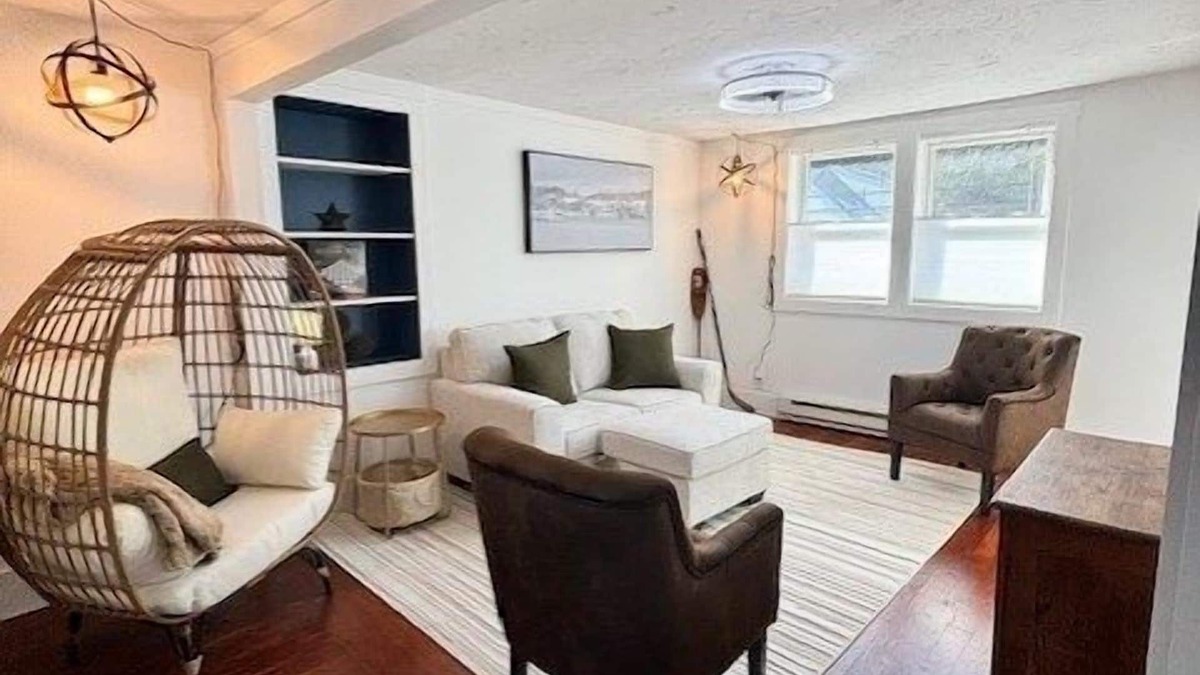 Meredith Condo | Downtown Meredith Hideaway! Lake Winnipesaukee and Lake Waukewan!