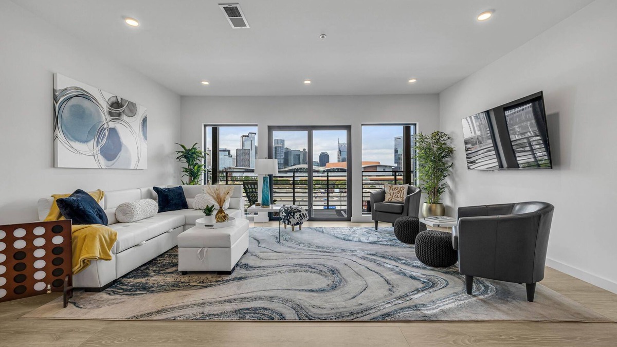 Downtown Nashville Condo | Downtown Nashville’s Entire Condo