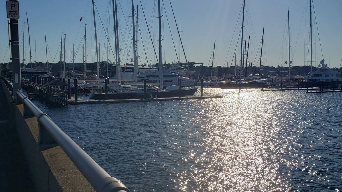 The Point Apartment | Downtown Newport- The Point Gem