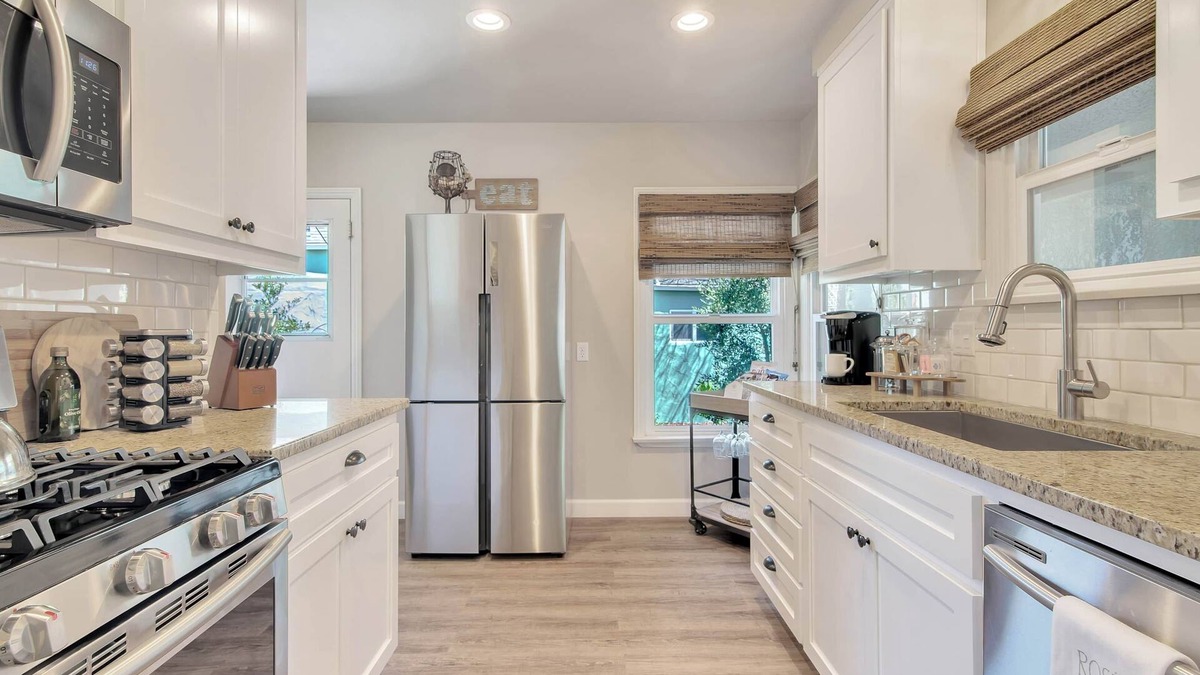 Paso Robles House | Downtown Paso: Rosé Getaway 2 Bed/1 Bath