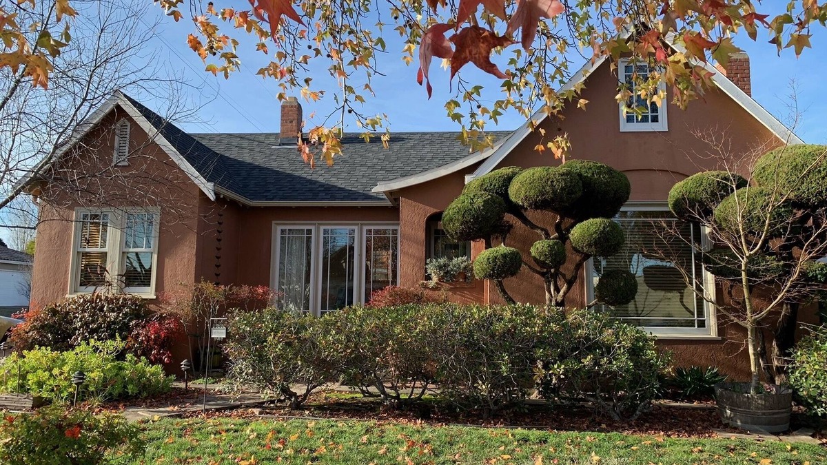 Petaluma House | Downtown Petaluma home, convenient to wine country, coast, San Francisco
