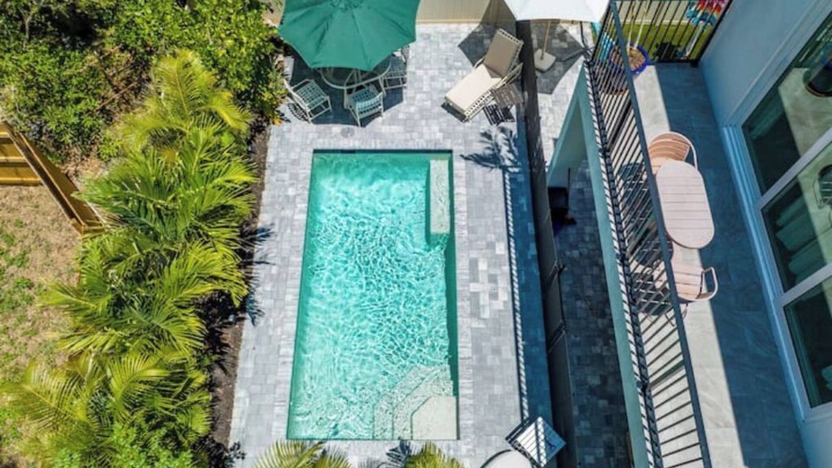 Central Sarasota House | Downtown Sarasota w/Saltwater Pool + Hot Tub
