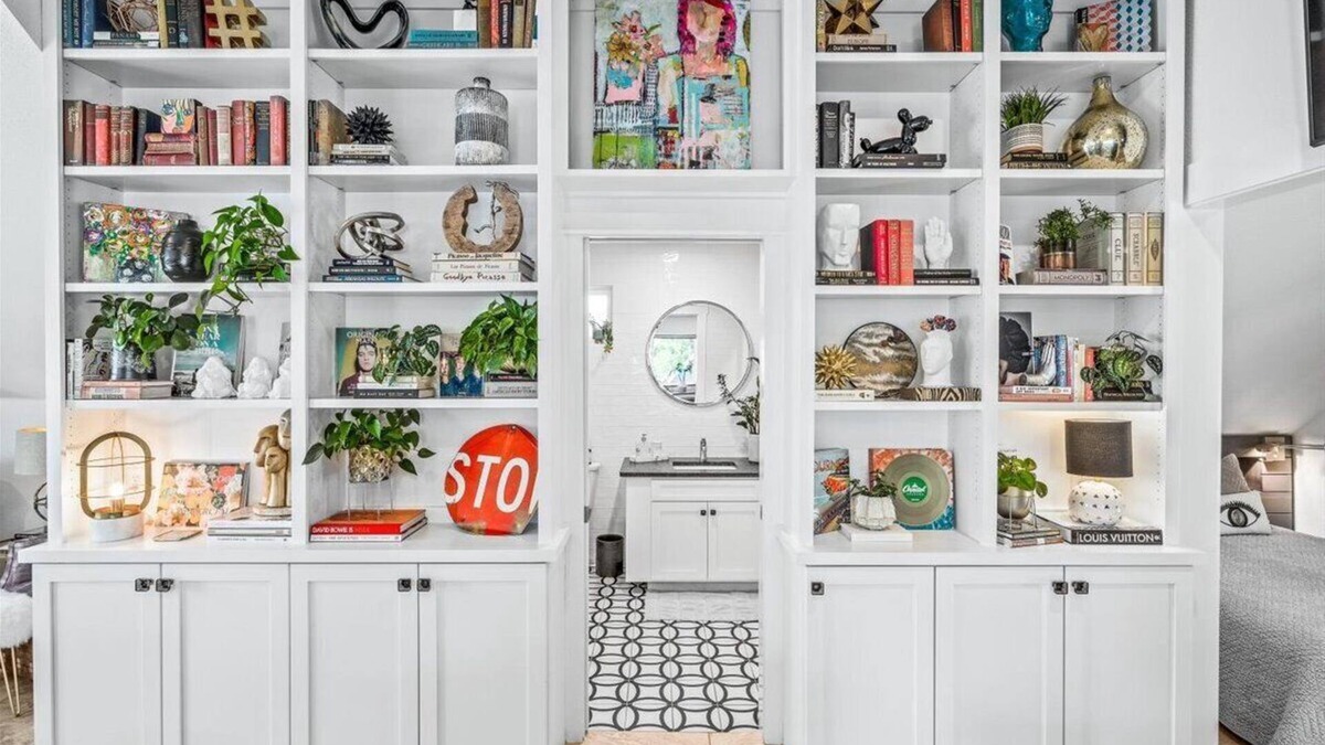 Downtown Apartment | DOWNTOWN STUDIO C, TOP 10 VACATION RENTAL, Bikers Paradise!