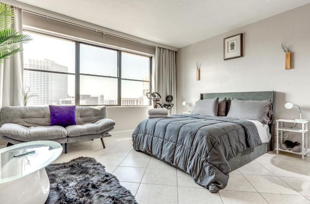 Downtown Jacksonville Apartment | Downtown Studio with City Views in Jacksonville!
