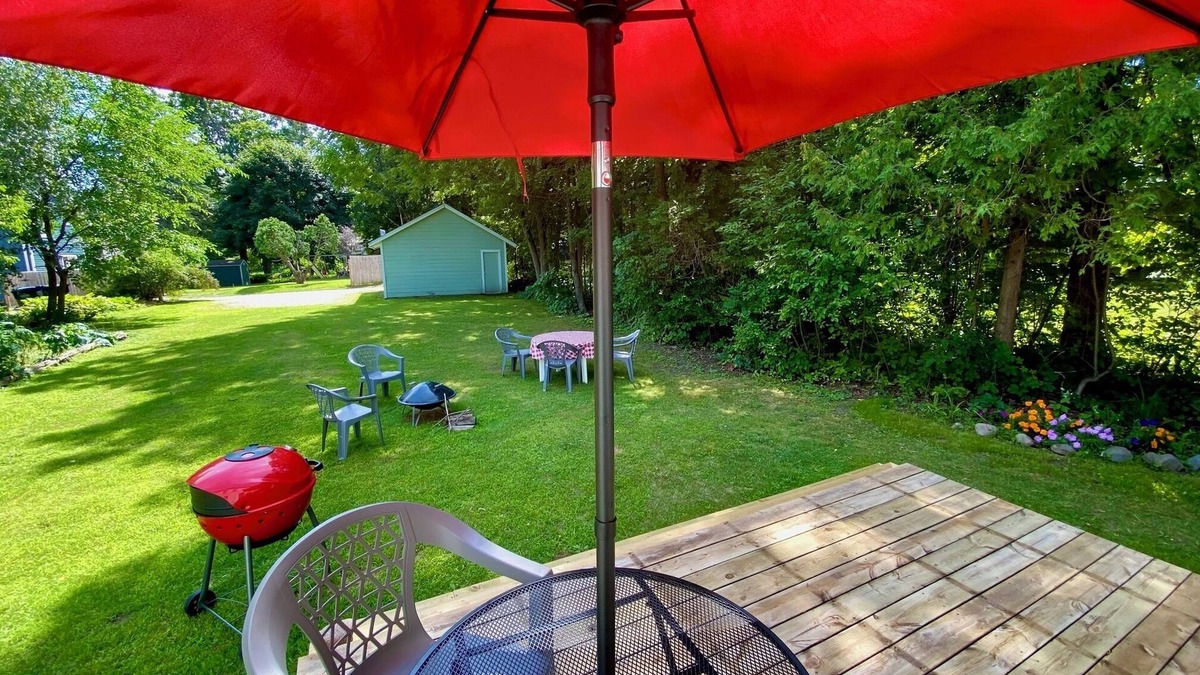 Sturgeon Bay House | Downtown Sturgeon Bay- Charming Upper duplex walking distance to Kitty O'Reillys