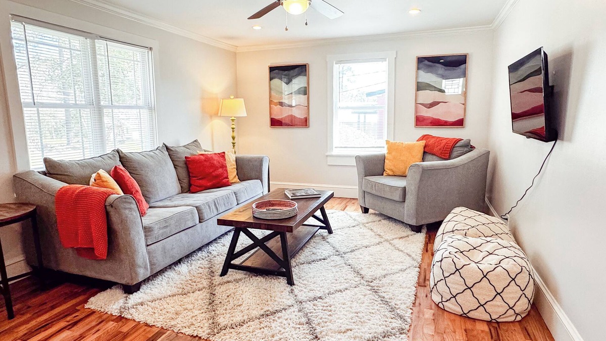 Thomasville House | Downtown Thomasville Retreat- Walk Downtown!