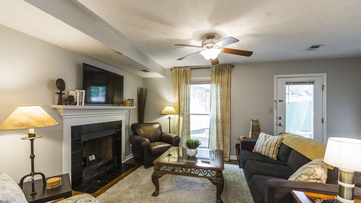 Woodward Heights House | Downtown Townhouse Near Rupp Arena