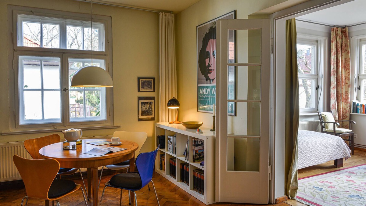 Weimar Apartment | Dr. Ritter- in the house Am Lottenbach: Quiet living with a view into the green