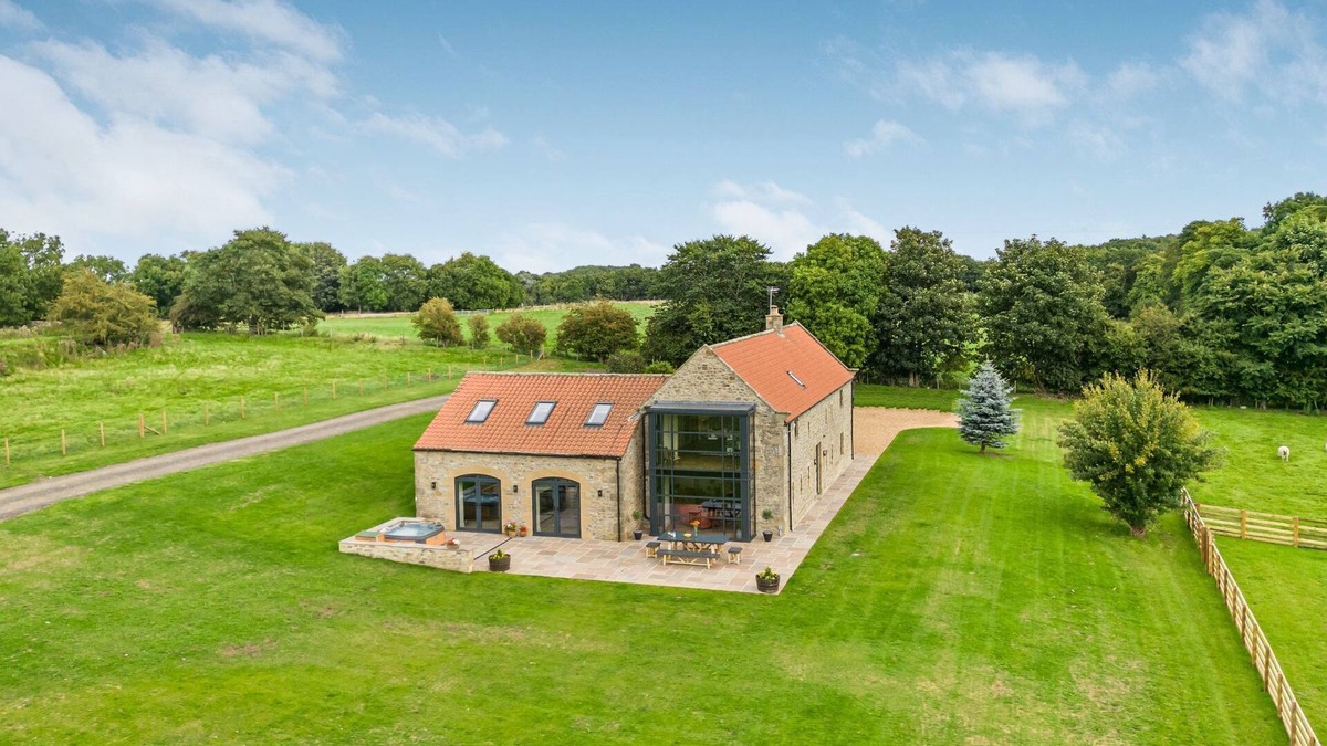 Richmond Cottage | Dragonfly - Holiday At Home