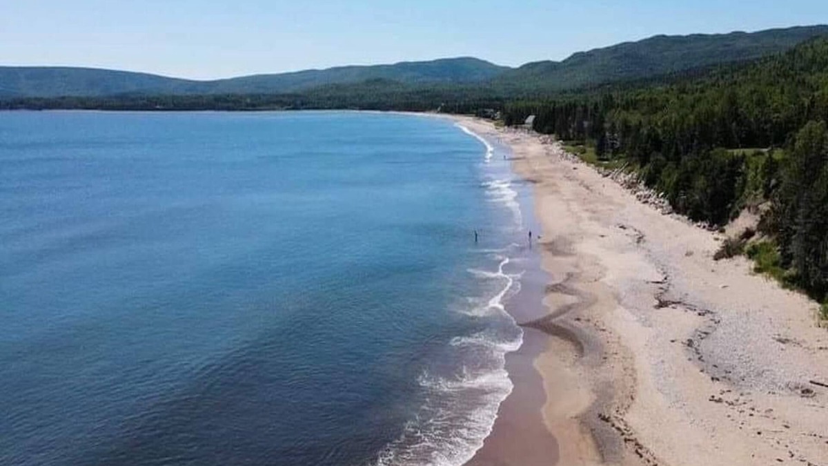 Ingonish House | Dragonfly Hollow - Cabot Trail, NS