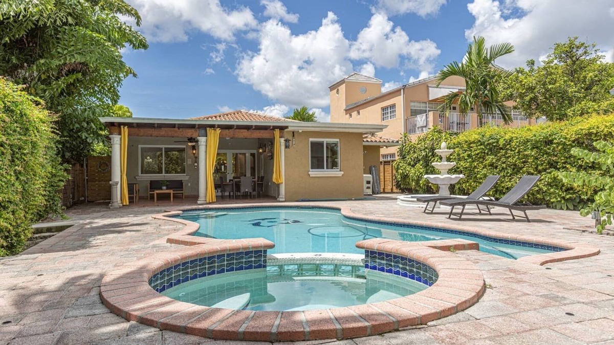 Coral Terrace House | Dream Home - Headed Pool - Family Vacation