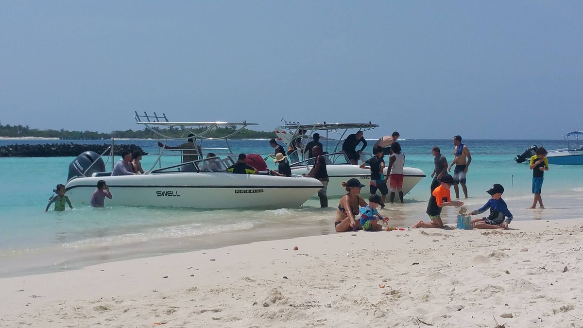 Thulusdhoo Island House | Dream Inn Sun Beach Hotel
