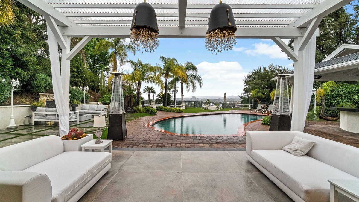 West Hills House | Dream Oasis w/Pool, Jacuzzi, Great Views!