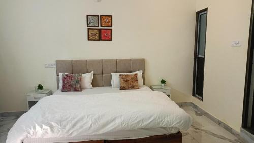 Khajuraho House | Dream palace home stay