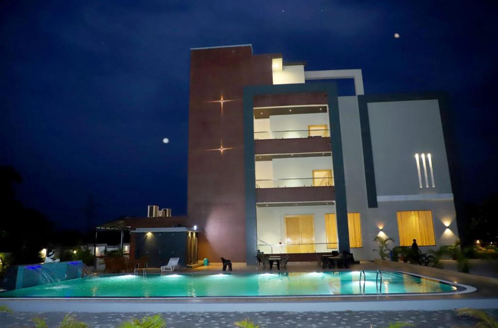 Ashta Hotel | Dream Resort, Ashta