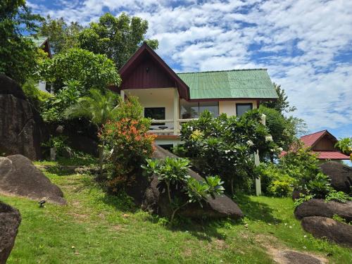 Haad Pleayleam House | Dream seaview bungalows