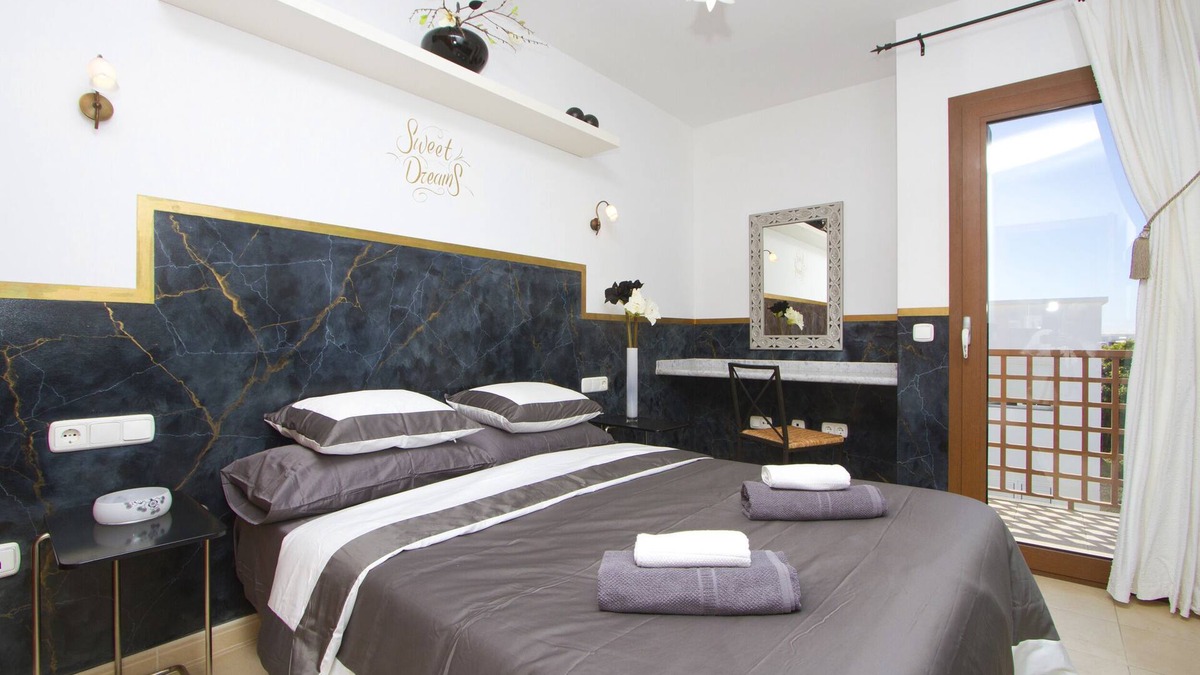 Puerto del Carmen House | DreamHouse - Sun Terrace - Shared Pool - Close to Beach & Promenade in PD Carmen