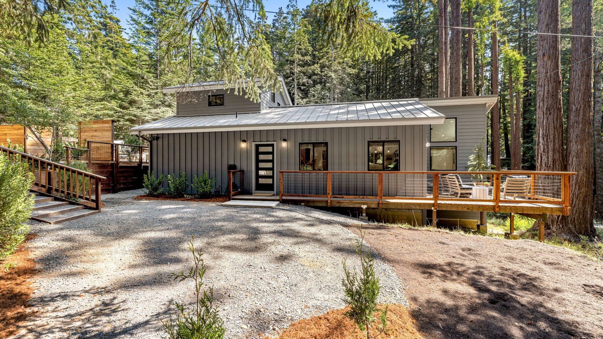 Gualala House | Dreamy home with expansive patio & alfresco dining, private hot tub, yard & W/D