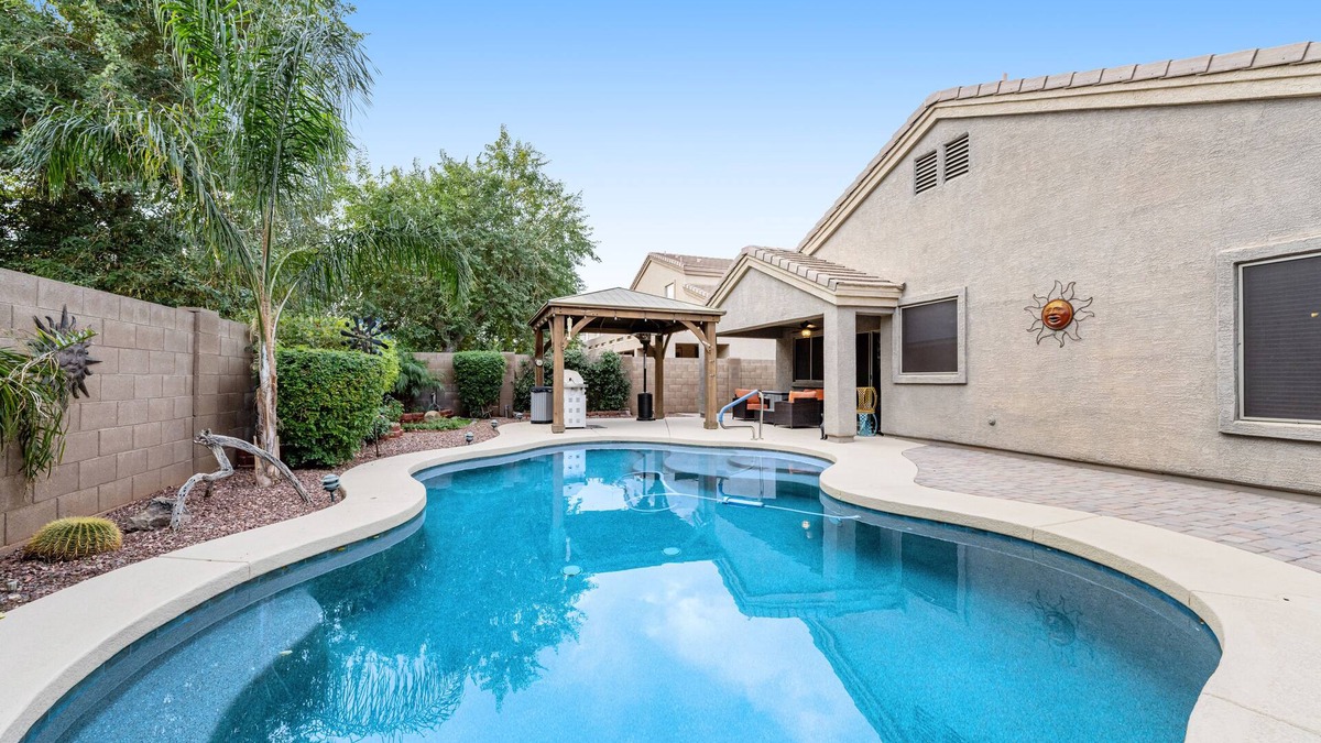 Dos Rios House | Dreamy home with private pool, high-speed WiFi, full kitchen, & W/D