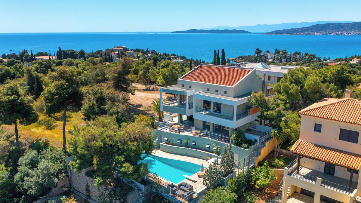 Agios Emilianos Villa | Dreamy Villa near Porto Heli ideal for a blissful stay