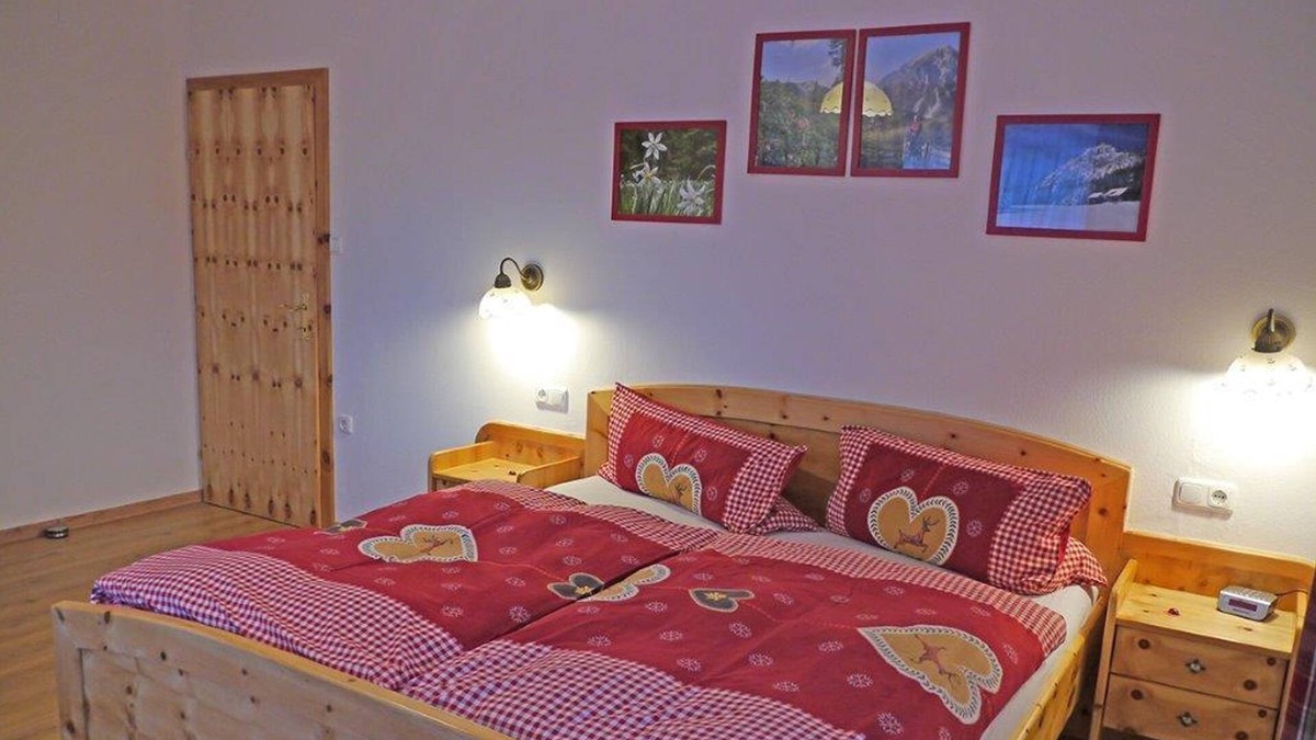 Maitschern Apartment | Dreibettzimmer, Dusche, WC - Haus Moser