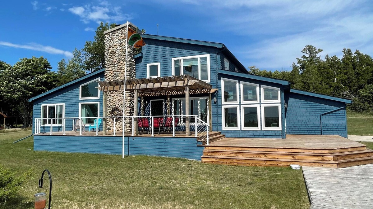 Beaver Island House | Driftwood- Beautiful home on Donegal Bay