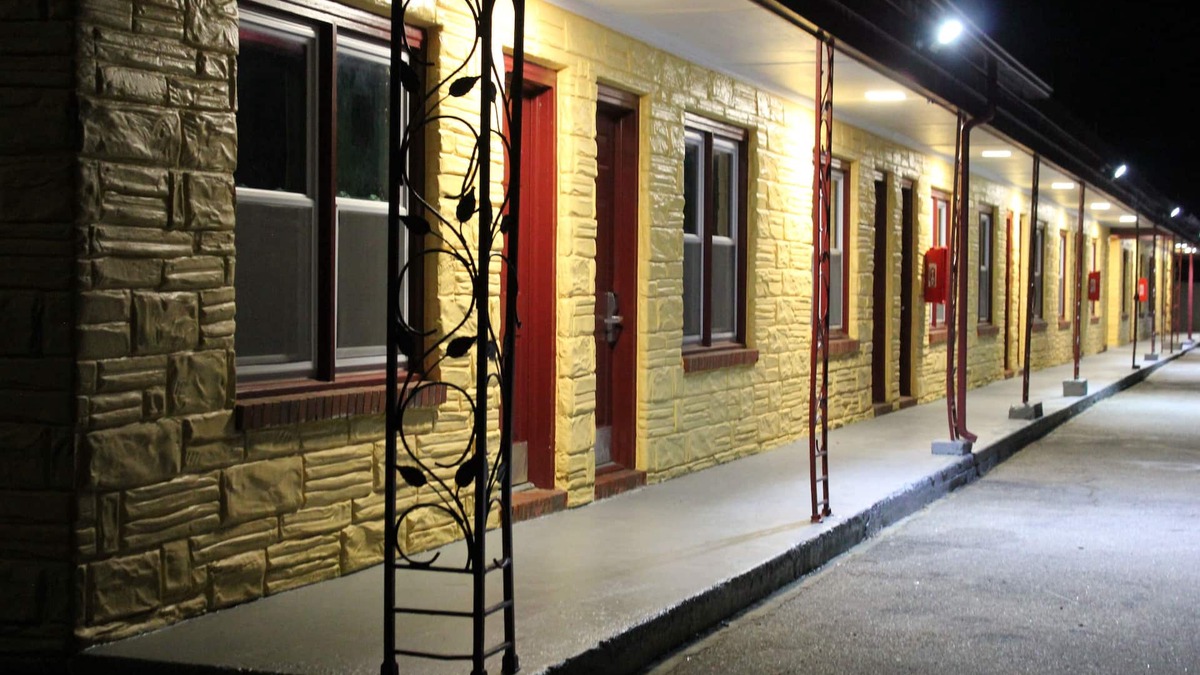 Chestertown Hotel | Driftwood Inn