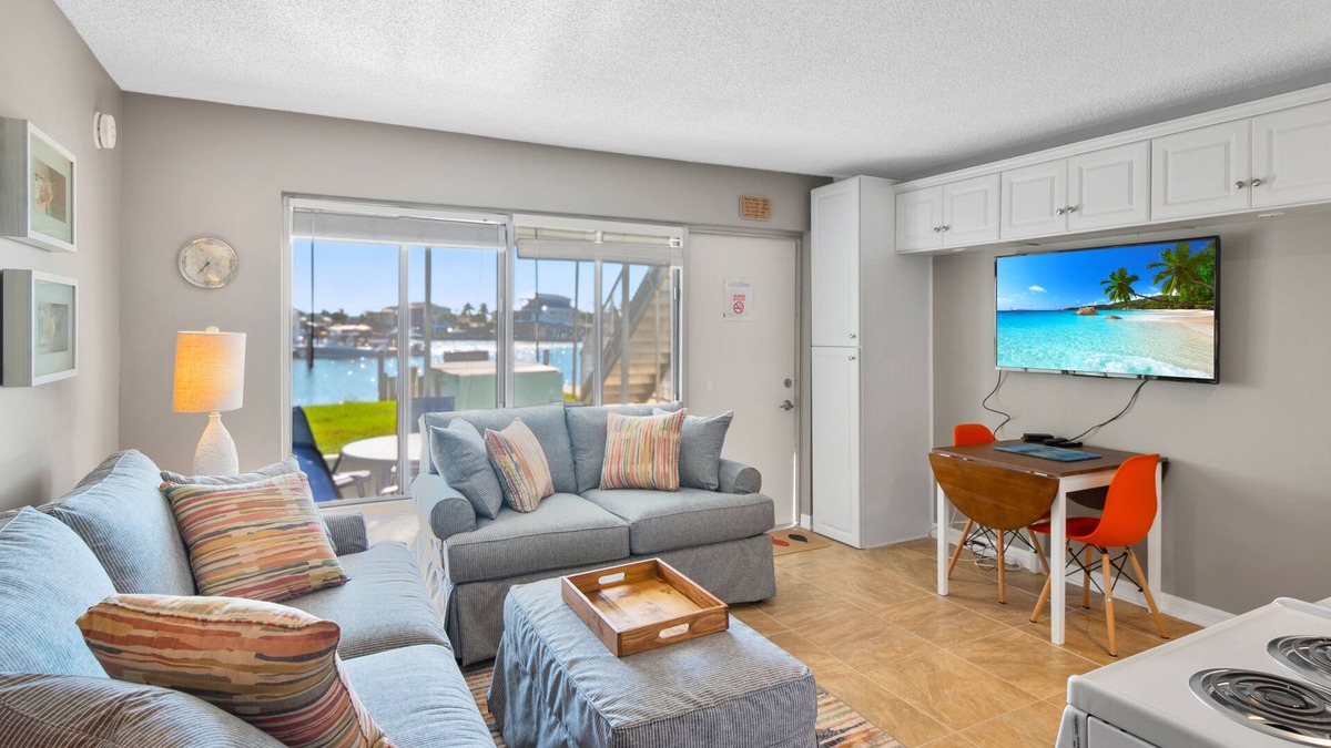 Isles of Capri Condo | Driftwood Landing 9- Isles of Capri Vacation Resort.
