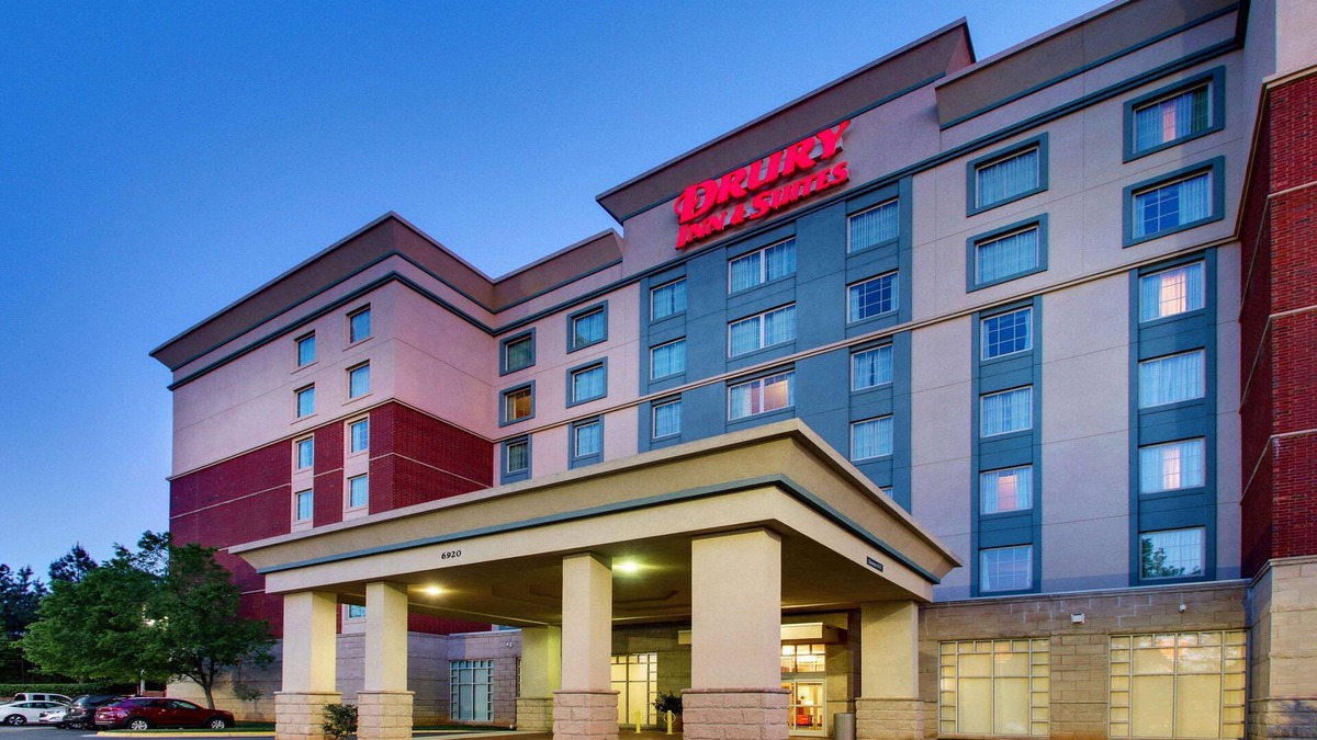 Paw Creek Hotel | Drury Inn & Suites Charlotte Northlake