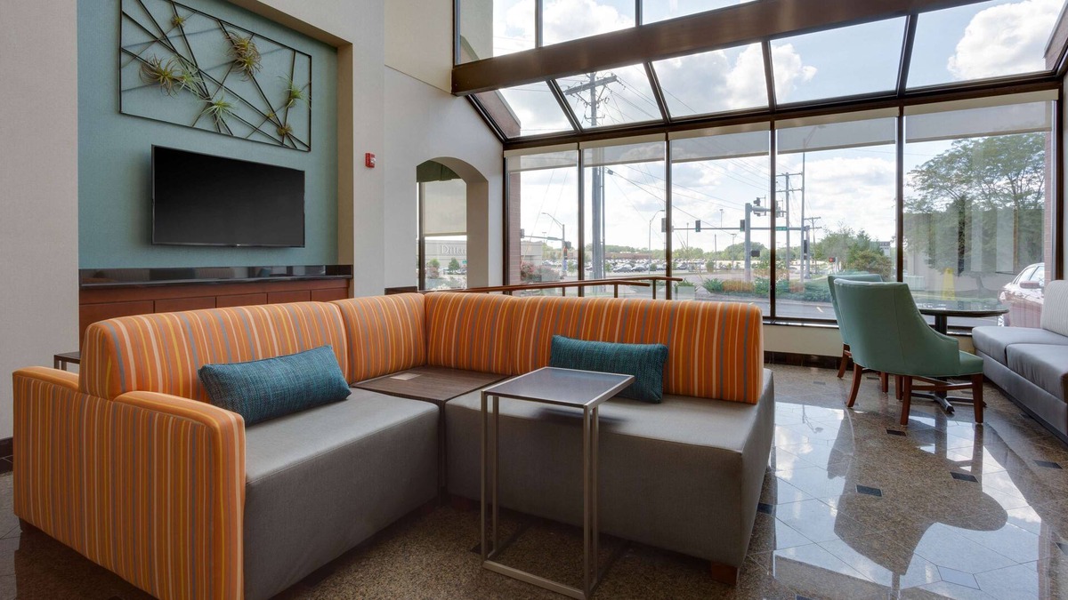 Columbia Hotel | Drury Inn & Suites Columbia Stadium Boulevard