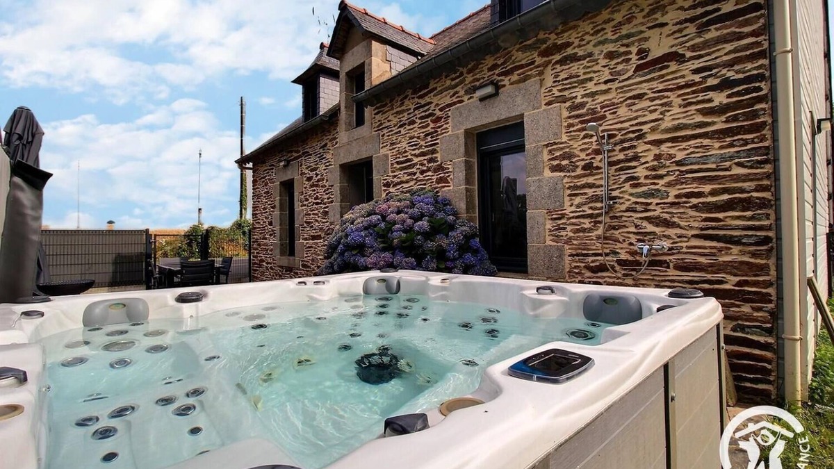 Saint-Guen House | Du Créno - GUERLEDAN - Gîte