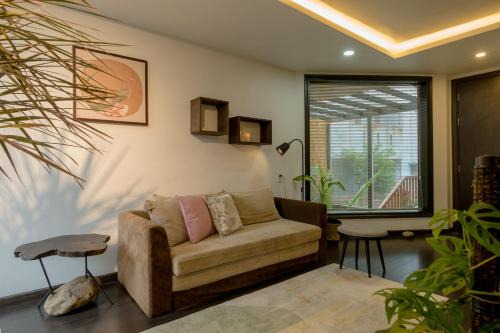 Cua Đai Hotel | Du De Homestay