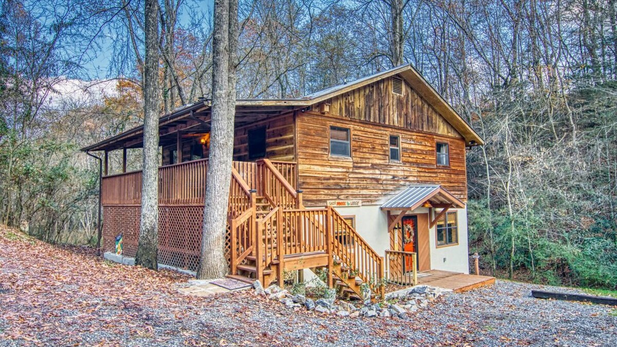 Cosby Cabin | Dual cabin: 2 acres, fireplace, firepit, creek: 4 bdrm